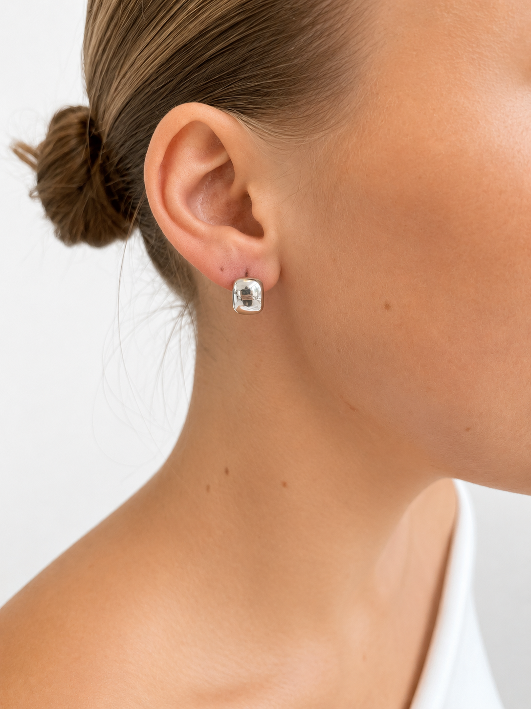 Arc Dome Stud Raquel Rosalie