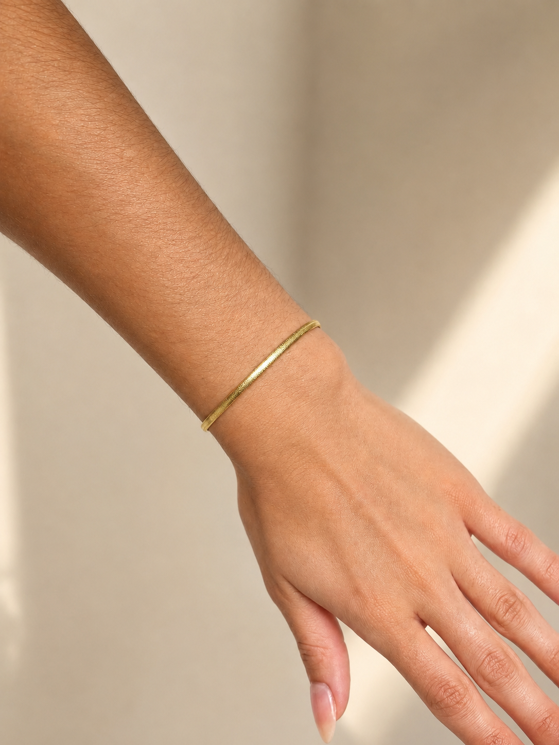 Oval Herringbone Bracelet Raquel Rosalie