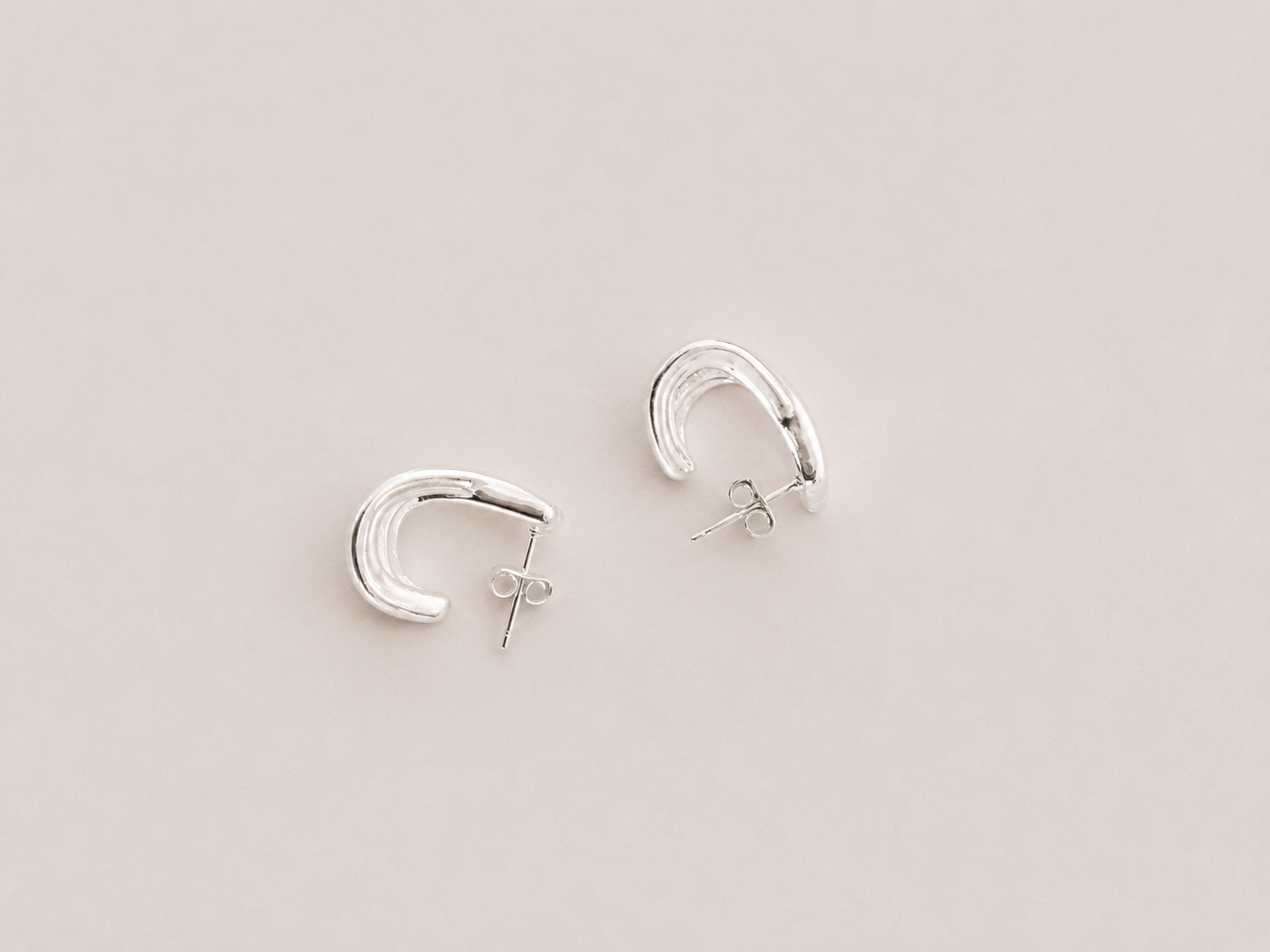 Nexus Studs Raquel Rosalie