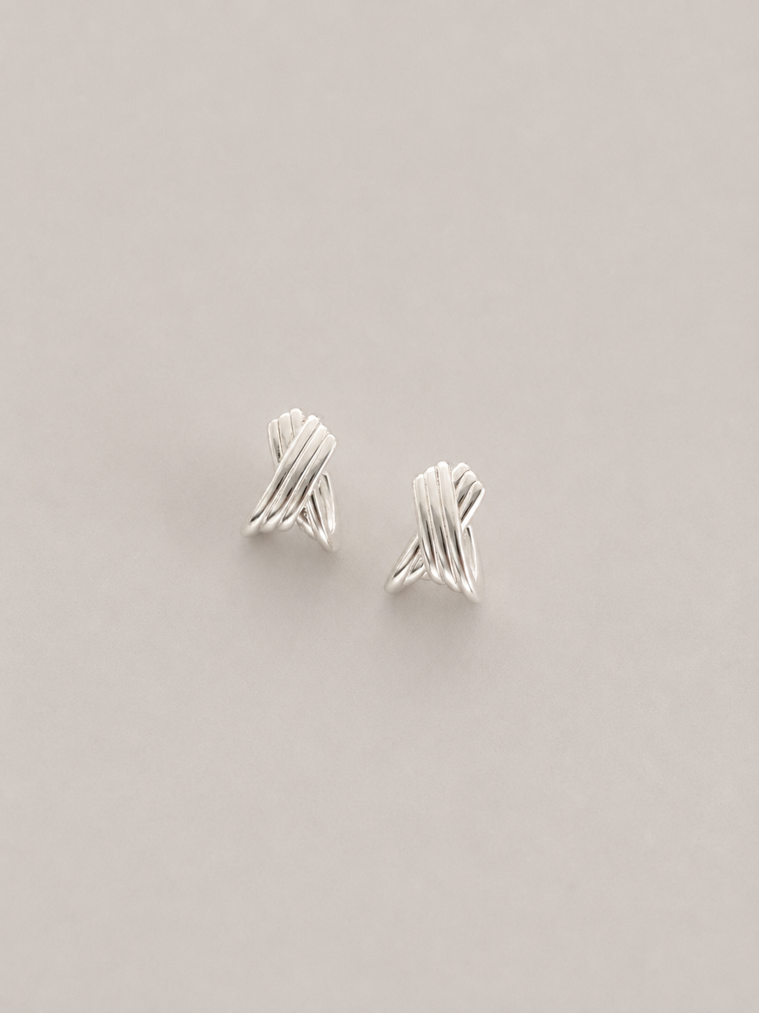 Nexus Studs Raquel Rosalie