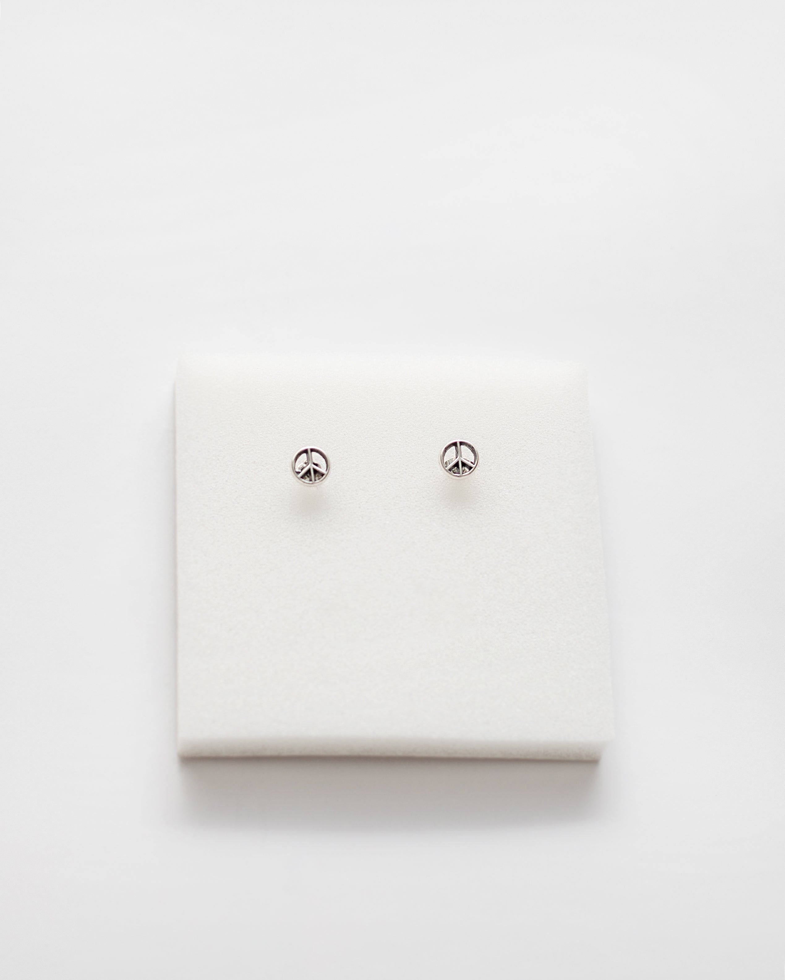 Peace Studs