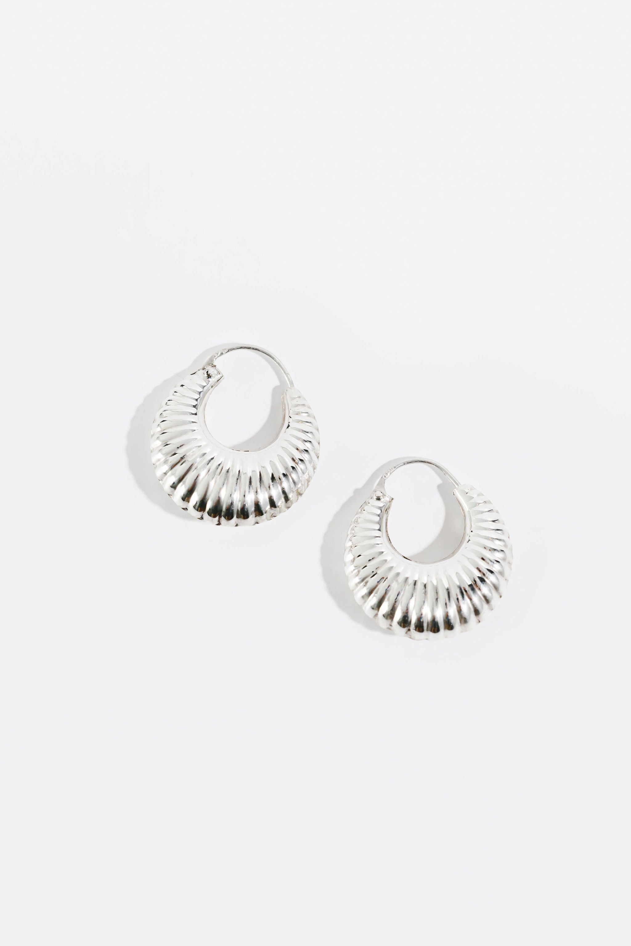 Ophelia Hoops