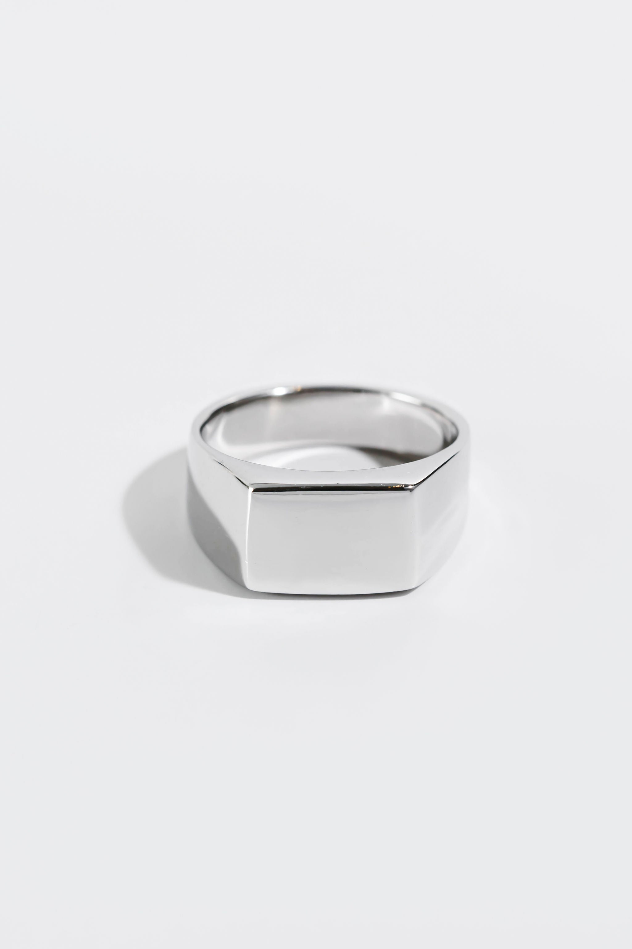 Paloma Signet