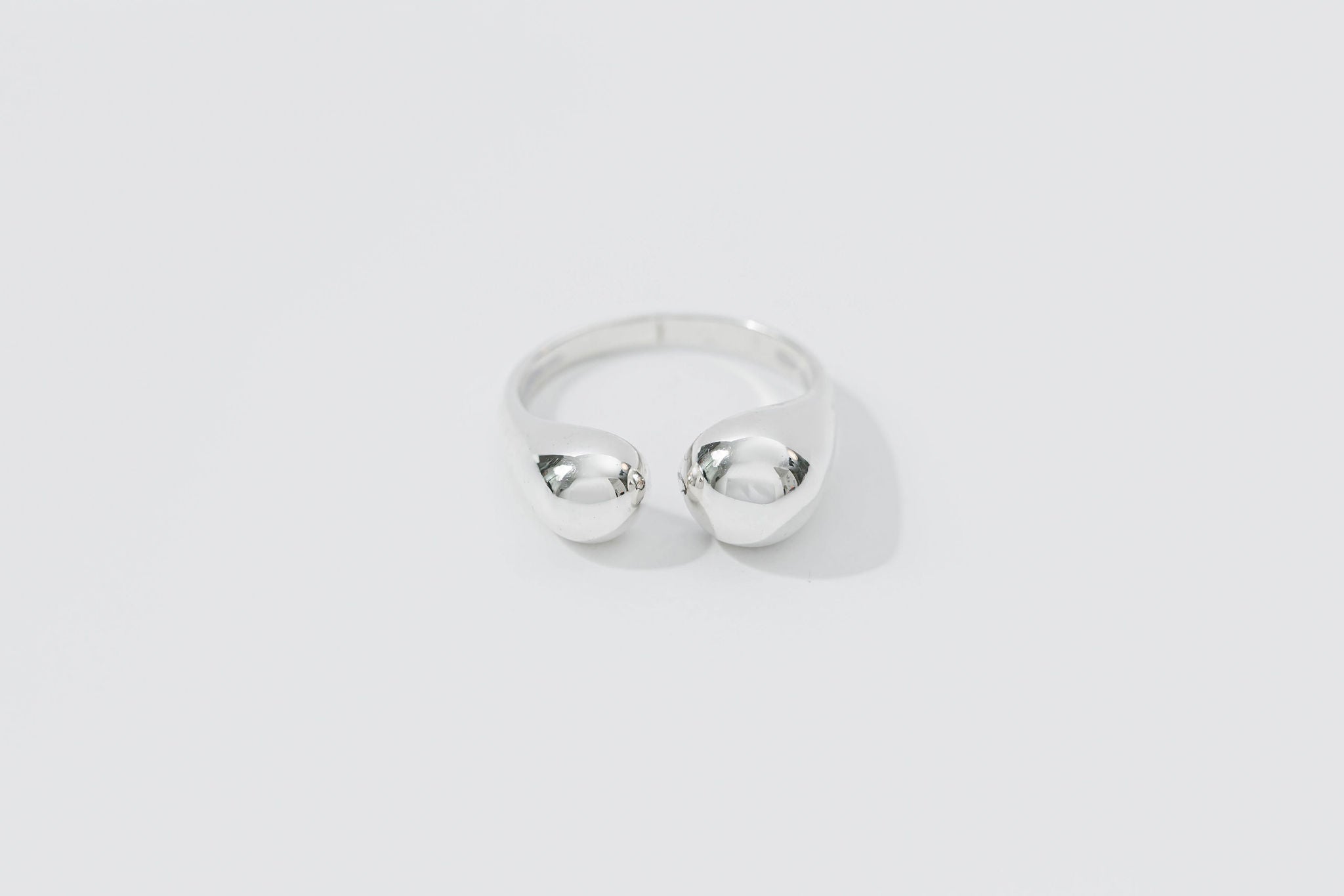 Dewdrop Ring Raquel Rosalie