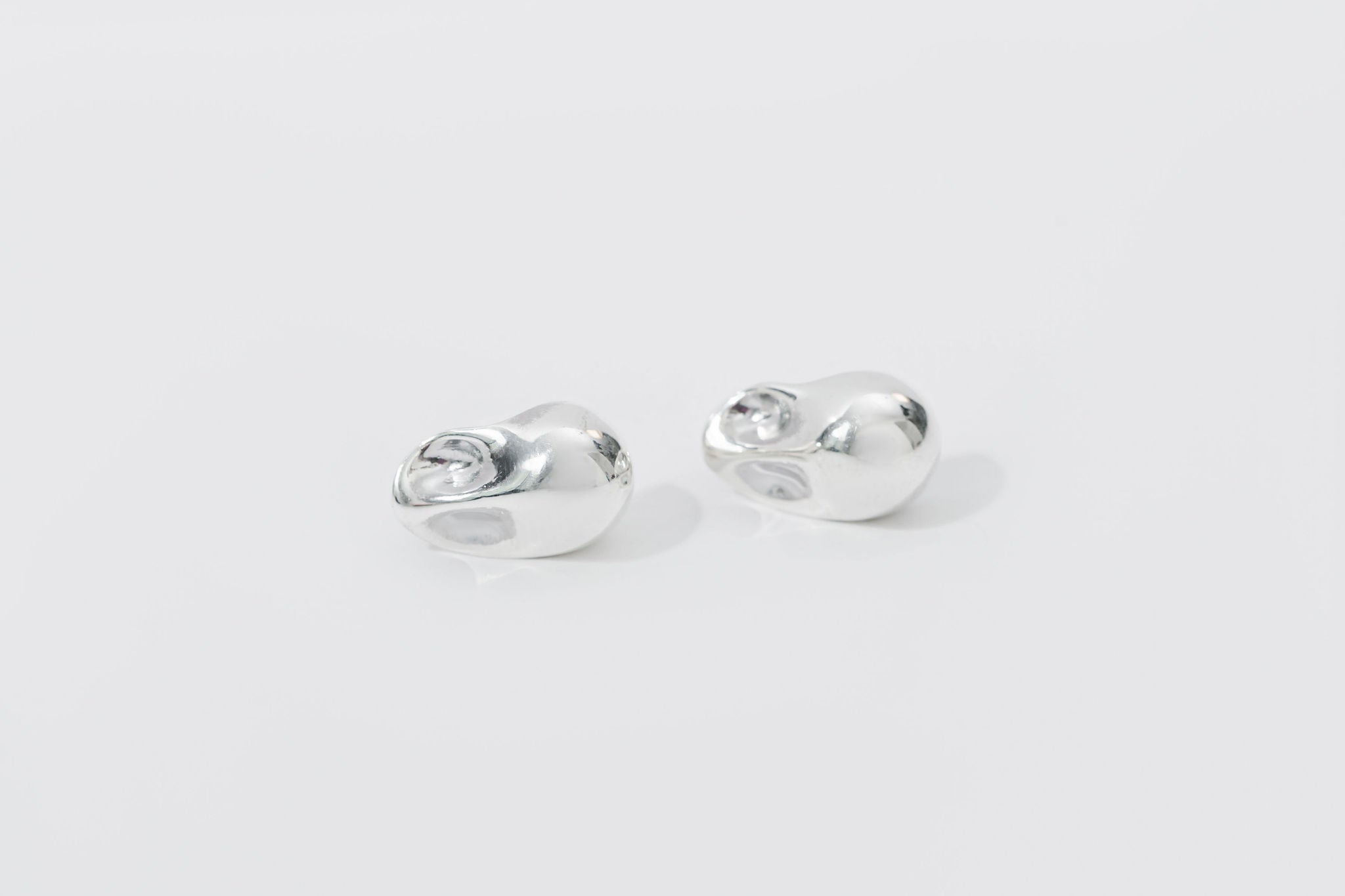 Freya Studs Raquel Rosalie