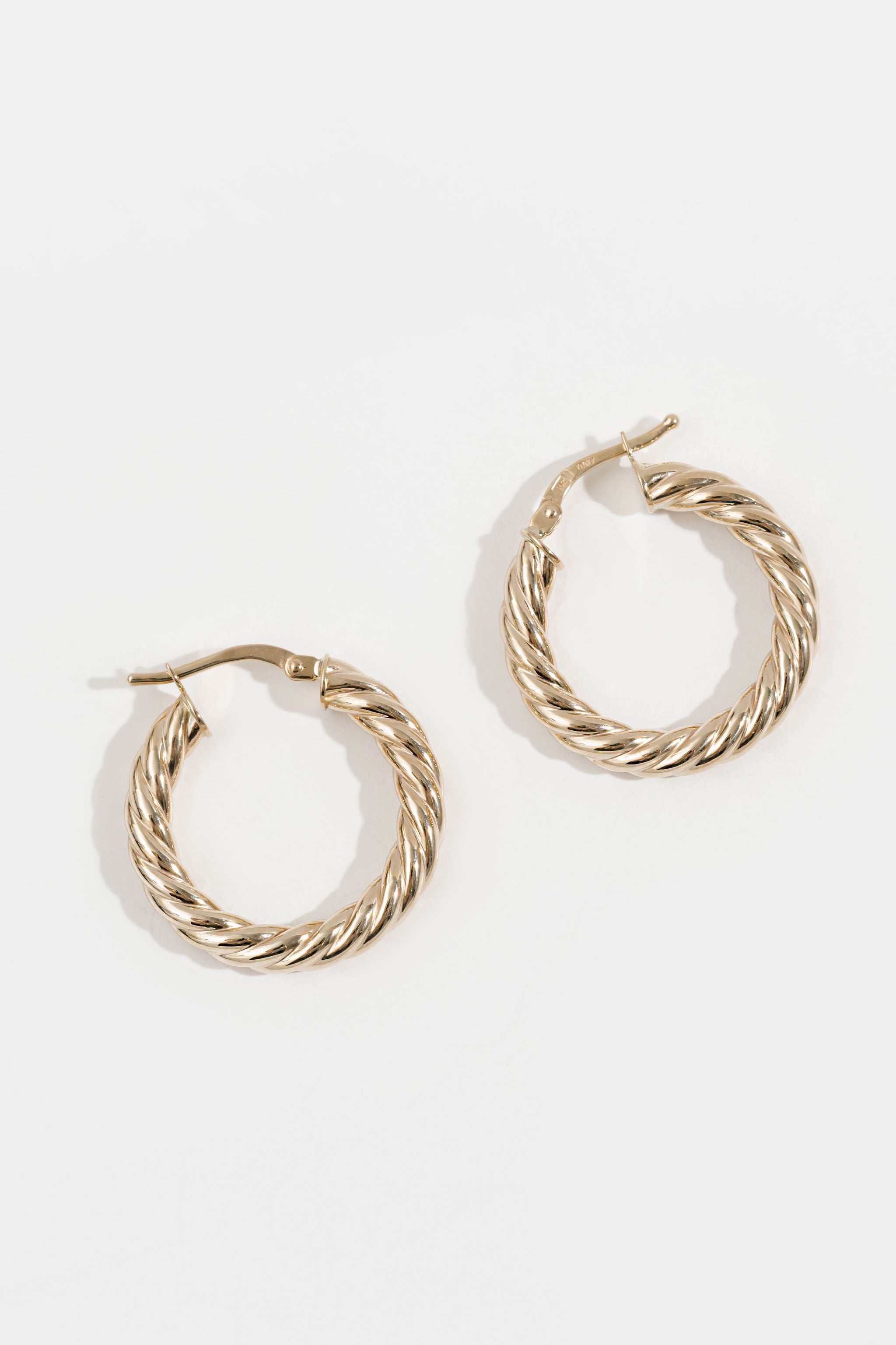 Twist Hoop