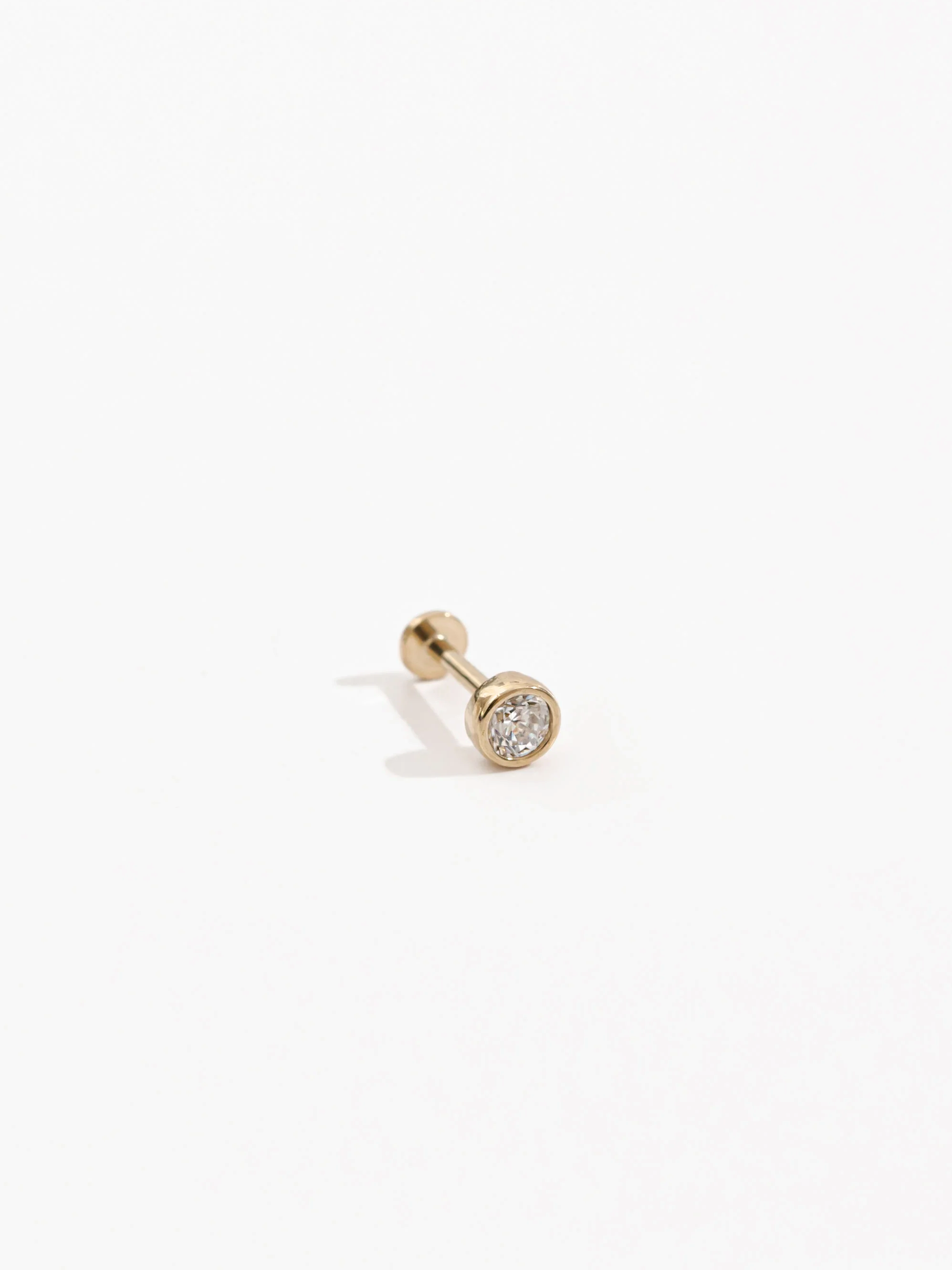 Round CZ flat back stud