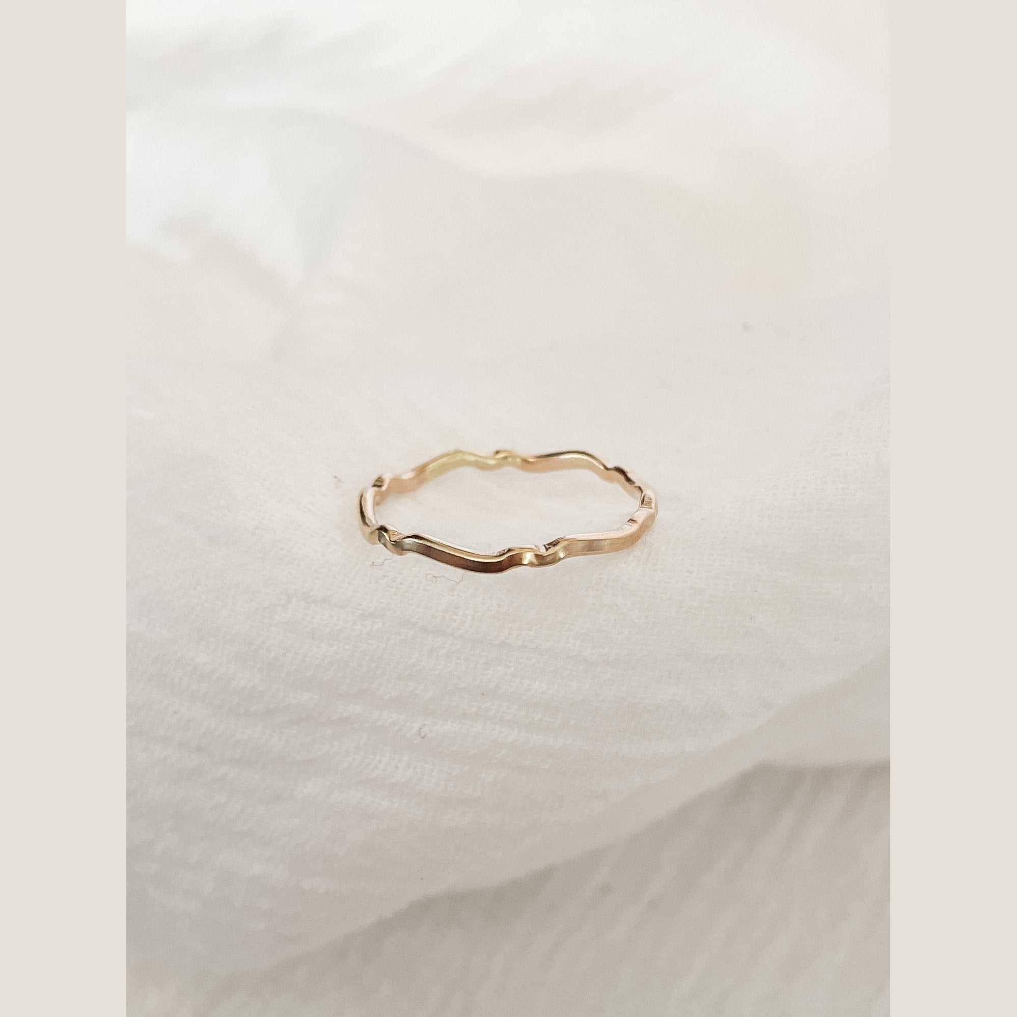 Wavelet Ring – Raquel Rosalie