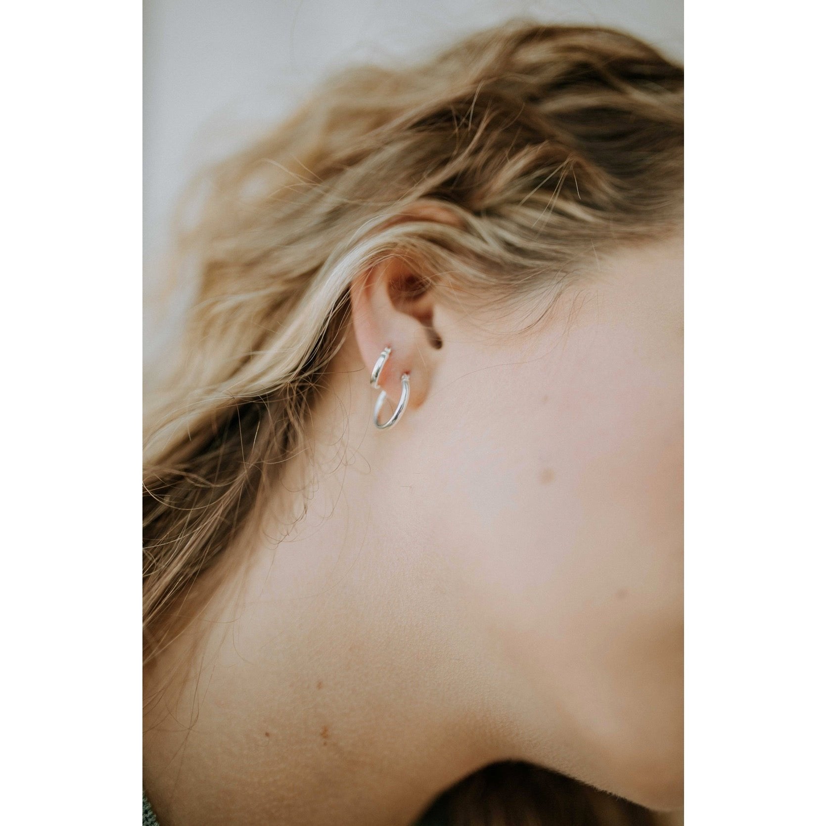 Greta Hoops